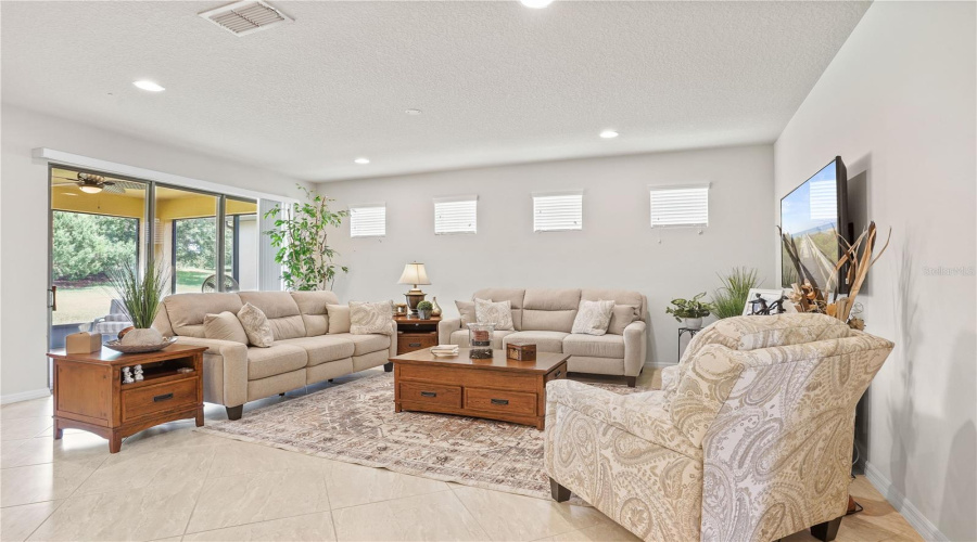 DAVENPORT, Florida 33837, 3 Bedrooms Bedrooms, ,2 BathroomsBathrooms,Residential,For Sale,ALICANTE,0,MFRO6324202