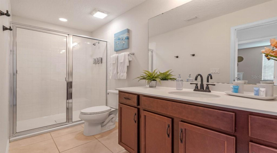 KISSIMMEE, Florida 34747, 5 Bedrooms Bedrooms, ,4 BathroomsBathrooms,Residential,For Sale,CAREY PALM,0,MFRTB8404193