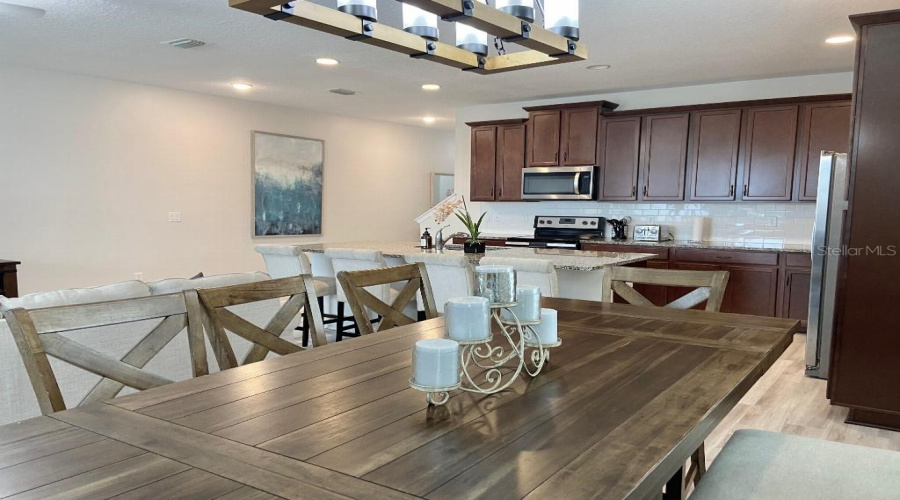 KISSIMMEE, Florida 34747, 5 Bedrooms Bedrooms, ,4 BathroomsBathrooms,Residential,For Sale,CAREY PALM,0,MFRTB8404193