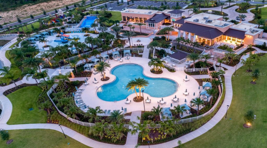KISSIMMEE, Florida 34747, 5 Bedrooms Bedrooms, ,4 BathroomsBathrooms,Residential,For Sale,CAREY PALM,0,MFRTB8404193