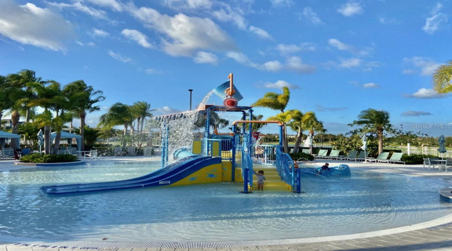 KISSIMMEE, Florida 34747, 5 Bedrooms Bedrooms, ,4 BathroomsBathrooms,Residential,For Sale,CAREY PALM,0,MFRTB8404193