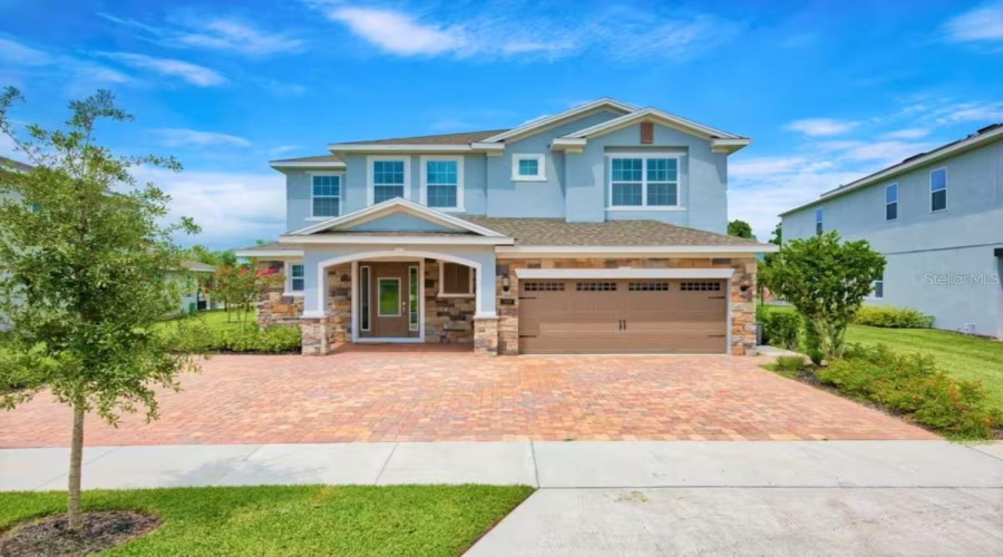 KISSIMMEE, Florida 34747, 9 Bedrooms Bedrooms, ,8 BathroomsBathrooms,Residential,For Sale,FAIRFAX,0,MFRS5130329