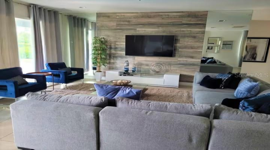 KISSIMMEE, Florida 34747, 9 Bedrooms Bedrooms, ,8 BathroomsBathrooms,Residential,For Sale,FAIRFAX,0,MFRS5130329
