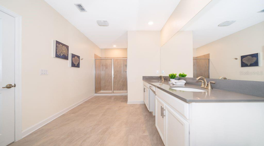 KISSIMMEE, Florida 34746, 5 Bedrooms Bedrooms, ,5 BathroomsBathrooms,Residential,For Sale,QUOTE,0,MFRS5130314