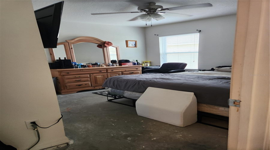DAVENPORT, Florida 33896, 4 Bedrooms Bedrooms, ,2 BathroomsBathrooms,Residential,For Sale,HAWTHORNE,0,MFRS5129993