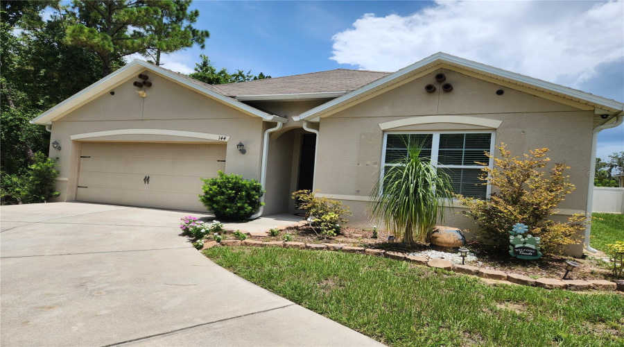 DAVENPORT, Florida 33896, 4 Bedrooms Bedrooms, ,2 BathroomsBathrooms,Residential,For Sale,HAWTHORNE,0,MFRS5129993
