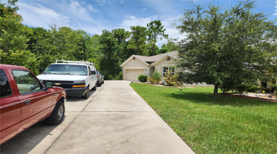 DAVENPORT, Florida 33896, 4 Bedrooms Bedrooms, ,2 BathroomsBathrooms,Residential,For Sale,HAWTHORNE,0,MFRS5129993