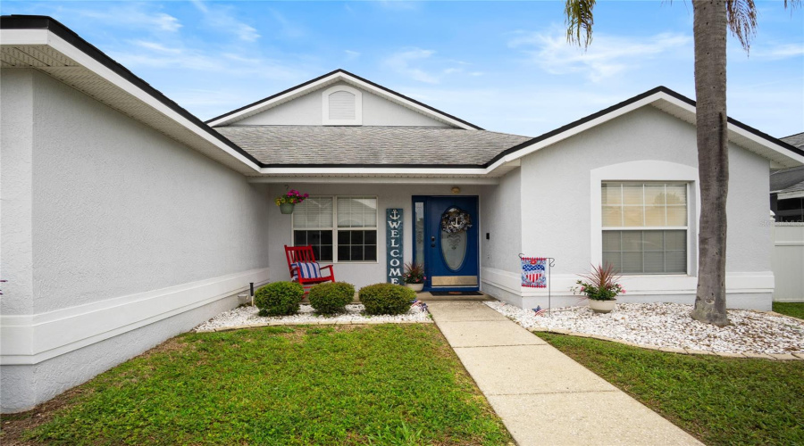Get ready to be welcomed into a fantastic home!