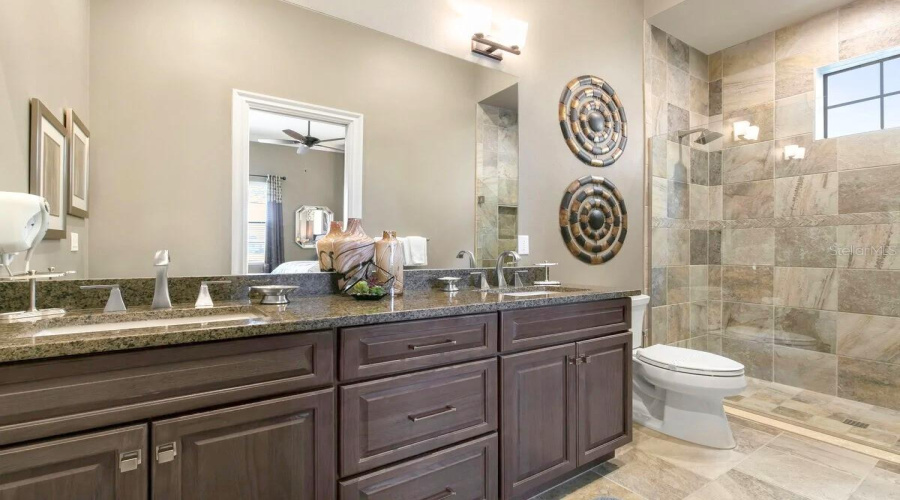 REUNION, Florida 34747, 14 Bedrooms Bedrooms, ,15 BathroomsBathrooms,Residential,For Sale,RADIANT,0,MFRO6268340