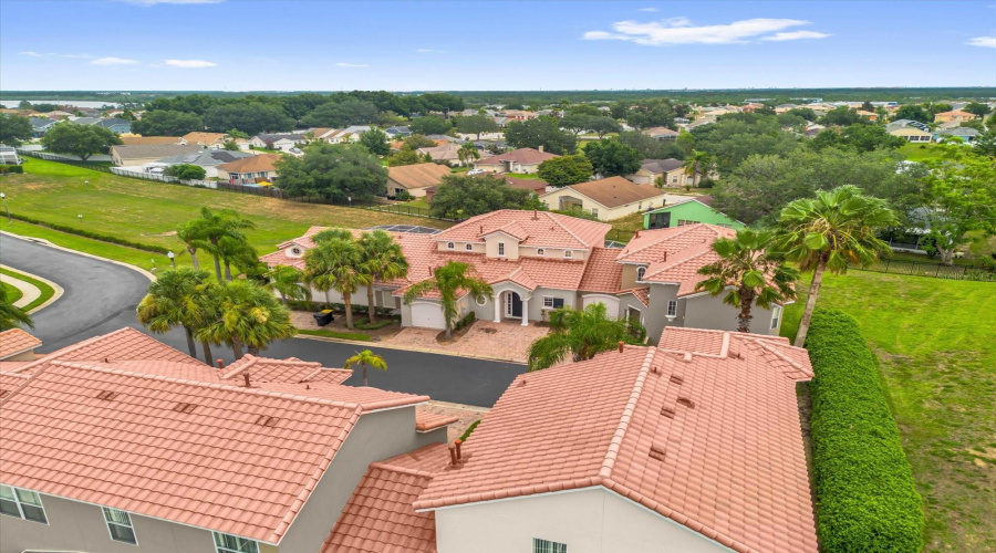 DAVENPORT, Florida 33897, 4 Bedrooms Bedrooms, ,3 BathroomsBathrooms,Residential,For Sale,BRUNELLO,0,MFRO6324737