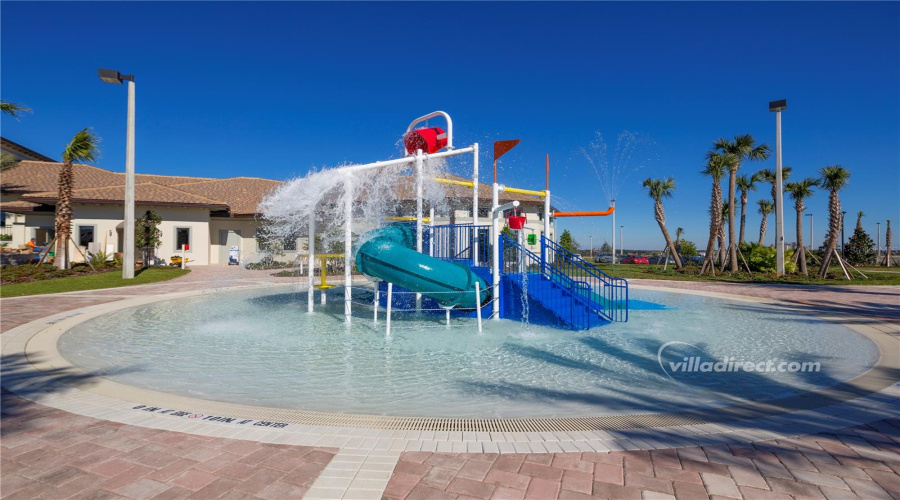 DAVENPORT, Florida 33896, 6 Bedrooms Bedrooms, ,6 BathroomsBathrooms,Residential,For Sale,MOON VALLEY DR,0,MFRO6324768