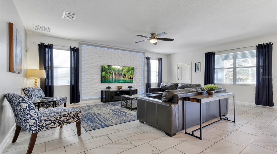 DAVENPORT, Florida 33896, 6 Bedrooms Bedrooms, ,6 BathroomsBathrooms,Residential,For Sale,MOON VALLEY DR,0,MFRO6324768