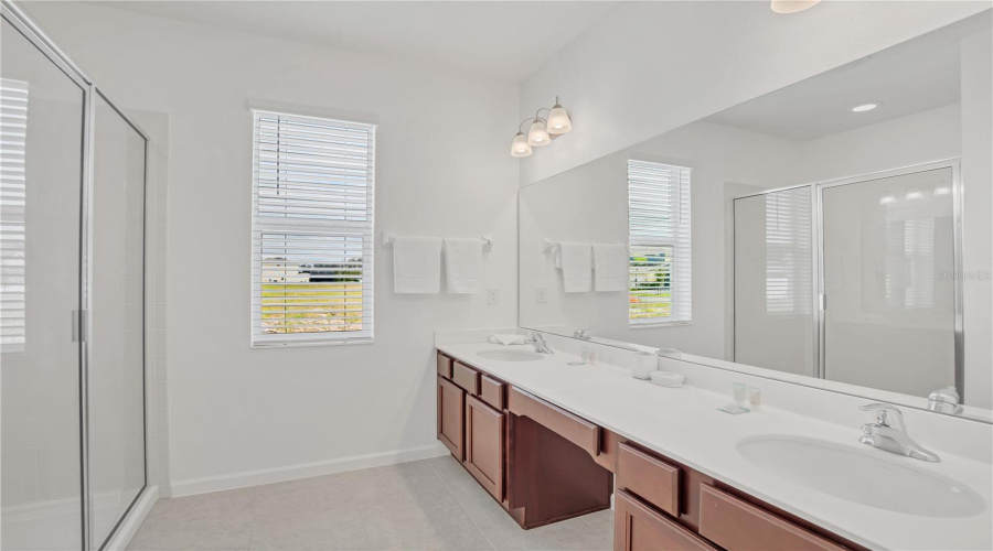 KISSIMMEE, Florida 34746, 8 Bedrooms Bedrooms, ,5 BathroomsBathrooms,Residential,For Sale,MONADO,0,MFRO6260661