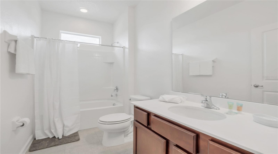 KISSIMMEE, Florida 34746, 8 Bedrooms Bedrooms, ,5 BathroomsBathrooms,Residential,For Sale,MONADO,0,MFRO6260661
