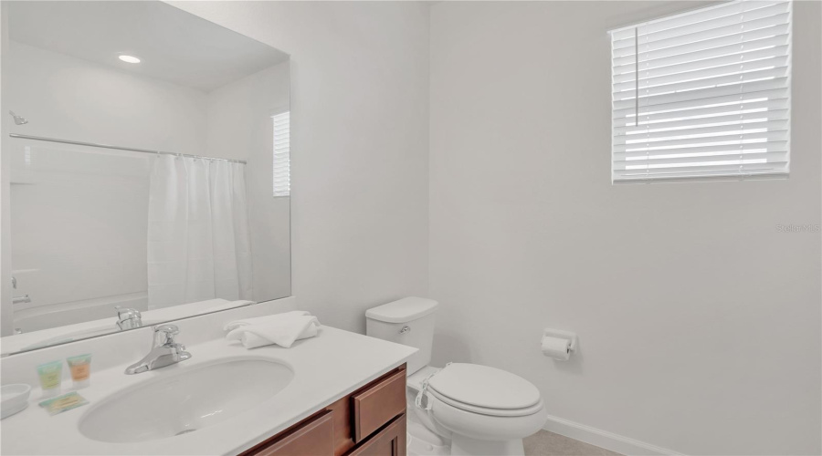 KISSIMMEE, Florida 34746, 8 Bedrooms Bedrooms, ,5 BathroomsBathrooms,Residential,For Sale,MONADO,0,MFRO6260661