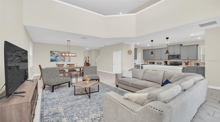 DAVENPORT, Florida 33896, 5 Bedrooms Bedrooms, ,5 BathroomsBathrooms,Residential,For Sale,DROP SHOT,0,MFRO6173246