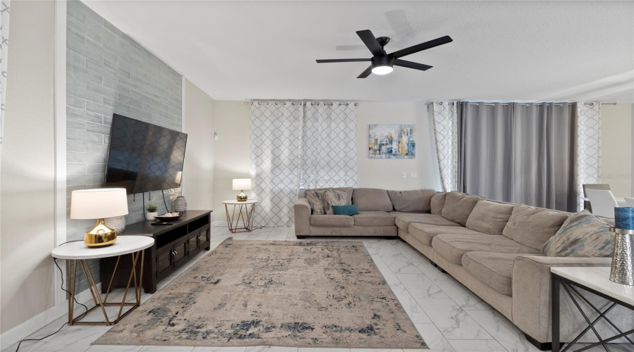 DAVENPORT, Florida 33896, 10 Bedrooms Bedrooms, ,5 BathroomsBathrooms,Residential,For Sale,DROP,0,MFRO6227782