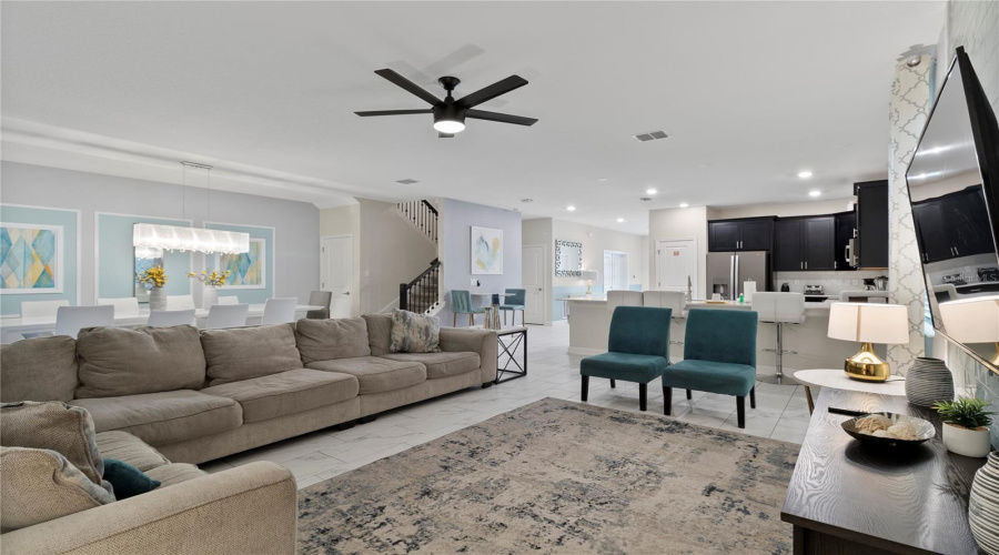 DAVENPORT, Florida 33896, 10 Bedrooms Bedrooms, ,5 BathroomsBathrooms,Residential,For Sale,DROP,0,MFRO6227782