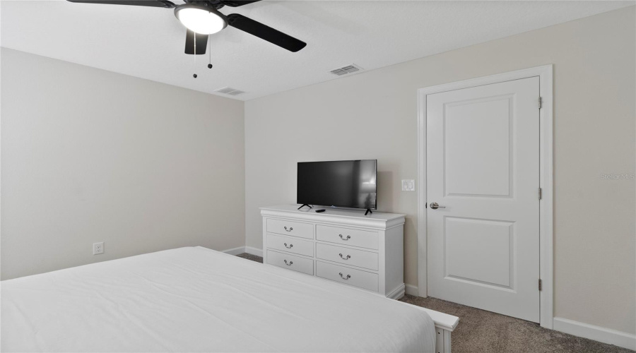 DAVENPORT, Florida 33896, 10 Bedrooms Bedrooms, ,5 BathroomsBathrooms,Residential,For Sale,DROP,0,MFRO6227782