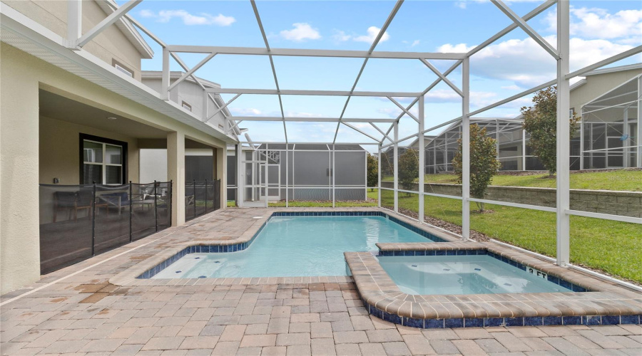 DAVENPORT, Florida 33896, 10 Bedrooms Bedrooms, ,5 BathroomsBathrooms,Residential,For Sale,DROP,0,MFRO6227782
