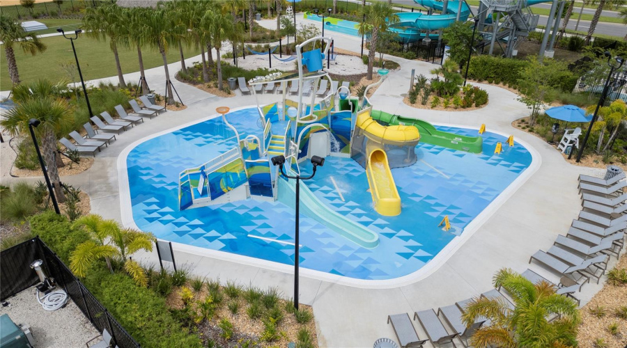 DAVENPORT, Florida 33896, 10 Bedrooms Bedrooms, ,5 BathroomsBathrooms,Residential,For Sale,DROP,0,MFRO6227782