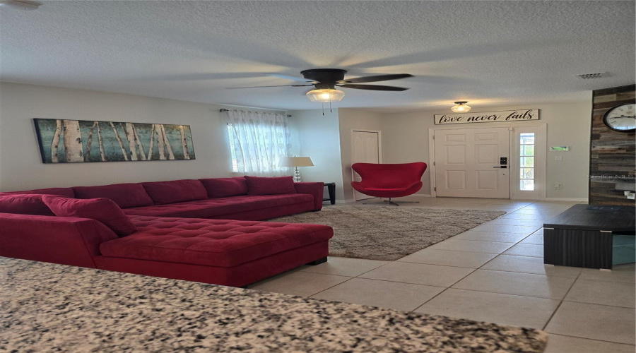 KISSIMMEE, Florida 34746, 3 Bedrooms Bedrooms, ,2 BathroomsBathrooms,Residential,For Sale,DESERT ROSE AVE,0,MFRS5130356