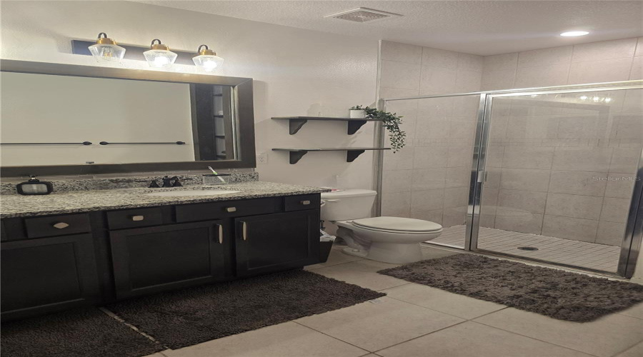 KISSIMMEE, Florida 34746, 3 Bedrooms Bedrooms, ,2 BathroomsBathrooms,Residential,For Sale,DESERT ROSE AVE,0,MFRS5130356