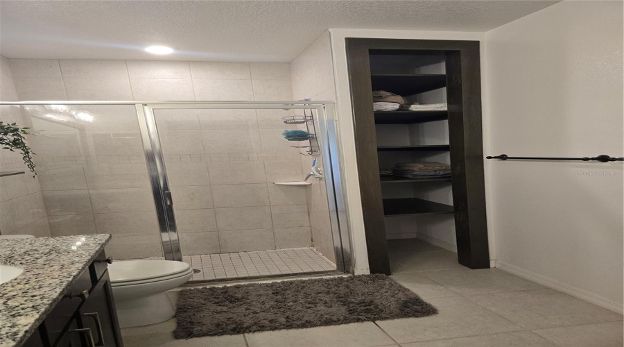 KISSIMMEE, Florida 34746, 3 Bedrooms Bedrooms, ,2 BathroomsBathrooms,Residential,For Sale,DESERT ROSE AVE,0,MFRS5130356