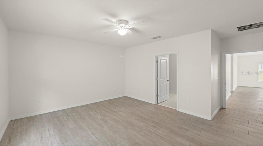 DAVENPORT, Florida 33837, 4 Bedrooms Bedrooms, ,2 BathroomsBathrooms,Residential,For Sale,MEADOW BEND,0,MFRS5130245