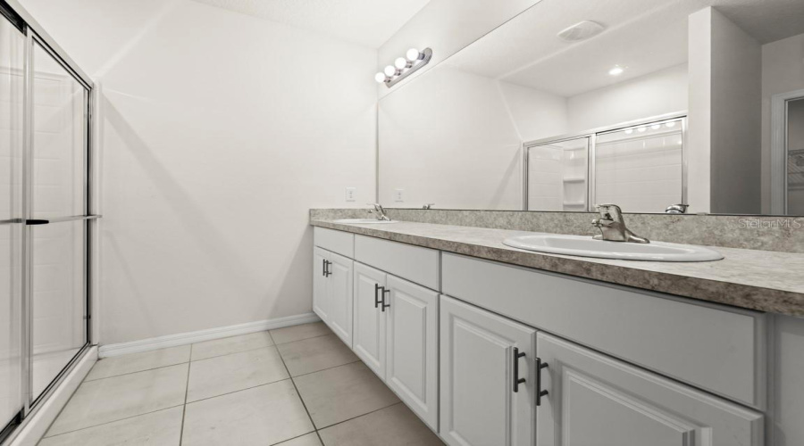 DAVENPORT, Florida 33837, 4 Bedrooms Bedrooms, ,2 BathroomsBathrooms,Residential,For Sale,MEADOW BEND,0,MFRS5130245