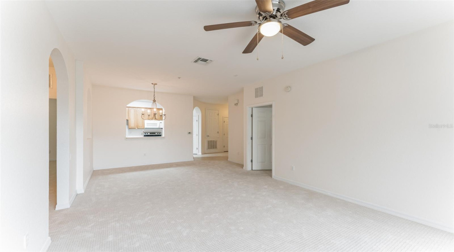 DAVENPORT, Florida 33896, 3 Bedrooms Bedrooms, ,2 BathroomsBathrooms,Residential,For Sale,VENEZIA,0,MFRO6324771