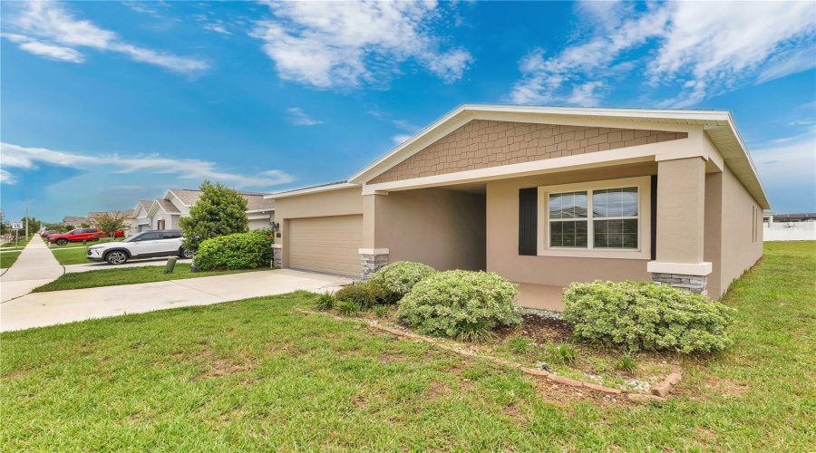 DAVENPORT, Florida 33837, 4 Bedrooms Bedrooms, ,3 BathroomsBathrooms,Residential,For Sale,TAFT,0,MFRO6324305