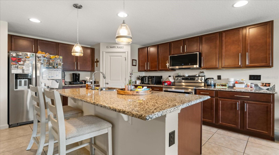 DAVENPORT, Florida 33837, 4 Bedrooms Bedrooms, ,2 BathroomsBathrooms,Residential,For Sale,FILLMORE,0,MFRV4943643
