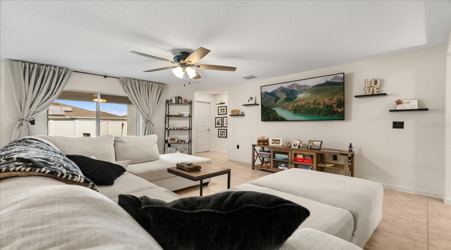 DAVENPORT, Florida 33837, 4 Bedrooms Bedrooms, ,2 BathroomsBathrooms,Residential,For Sale,FILLMORE,0,MFRV4943643