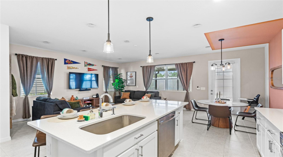 DAVENPORT, Florida 33896, 3 Bedrooms Bedrooms, ,2 BathroomsBathrooms,Residential,For Sale,LONGBOAT,0,MFRO6291082