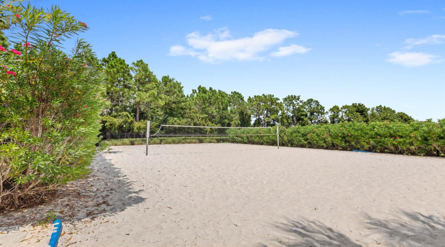 DAVENPORT, Florida 33896, 3 Bedrooms Bedrooms, ,2 BathroomsBathrooms,Residential,For Sale,LONGBOAT,0,MFRO6291082