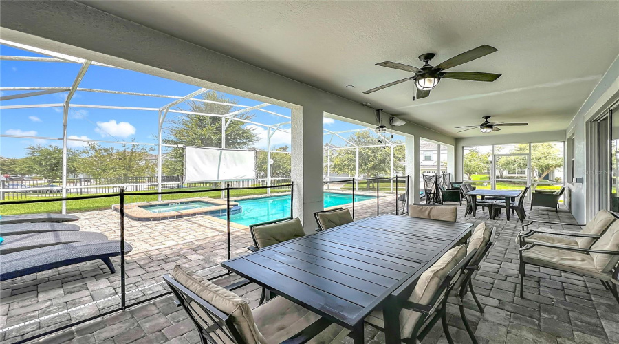 DAVENPORT, Florida 33896, 8 Bedrooms Bedrooms, ,5 BathroomsBathrooms,Residential,For Sale,SAND TRAP,0,MFRO6324542