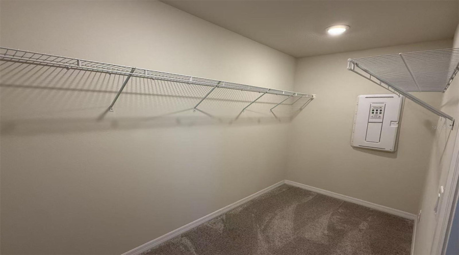 KISSIMMEE, Florida 34746, 3 Bedrooms Bedrooms, ,2 BathroomsBathrooms,Residential,For Sale,BUENA VIEW,0,MFRO6324970