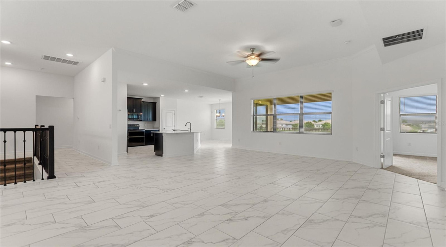 DAVENPORT, Florida 33896, 5 Bedrooms Bedrooms, ,3 BathroomsBathrooms,Residential,For Sale,MICKELSON CT,0,MFRS5130382