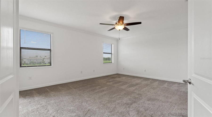 DAVENPORT, Florida 33896, 5 Bedrooms Bedrooms, ,3 BathroomsBathrooms,Residential,For Sale,MICKELSON CT,0,MFRS5130382
