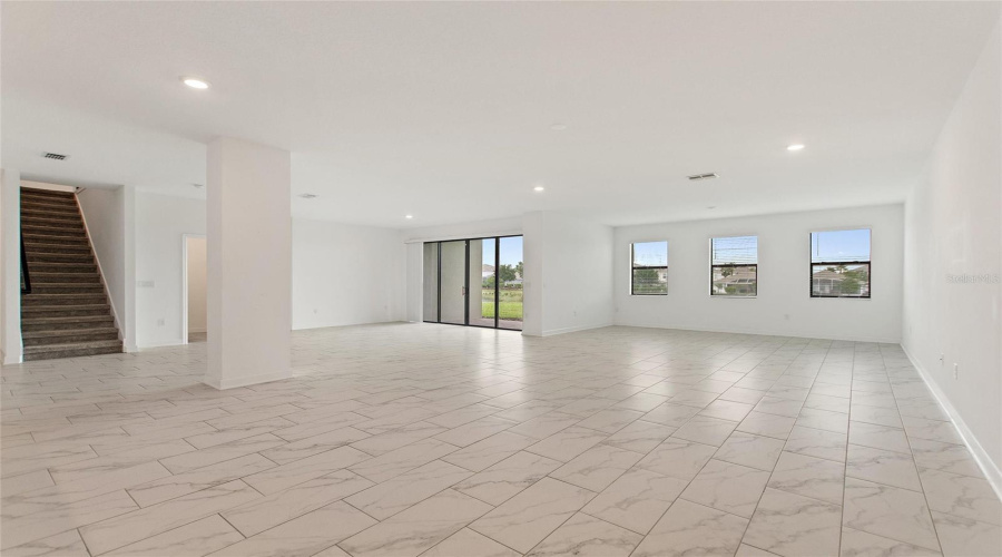 DAVENPORT, Florida 33896, 5 Bedrooms Bedrooms, ,3 BathroomsBathrooms,Residential,For Sale,MICKELSON CT,0,MFRS5130382