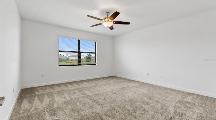 DAVENPORT, Florida 33896, 5 Bedrooms Bedrooms, ,3 BathroomsBathrooms,Residential,For Sale,MICKELSON CT,0,MFRS5130382
