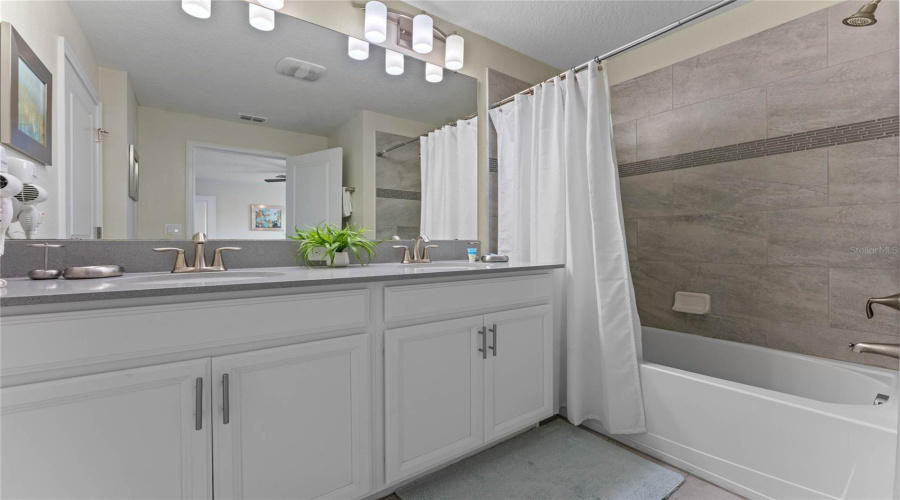 KISSIMMEE, Florida 34746, 4 Bedrooms Bedrooms, ,3 BathroomsBathrooms,Residential,For Sale,ROMEO,0,MFRS5130340