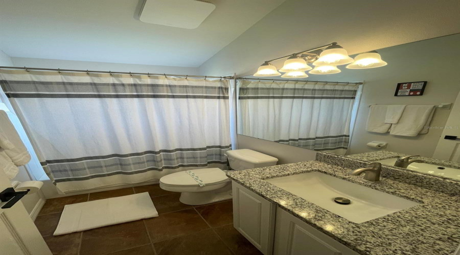 KISSIMMEE, Florida 34747, 5 Bedrooms Bedrooms, ,4 BathroomsBathrooms,Residential,For Sale,ROARING CREEK,0,MFRO6323037