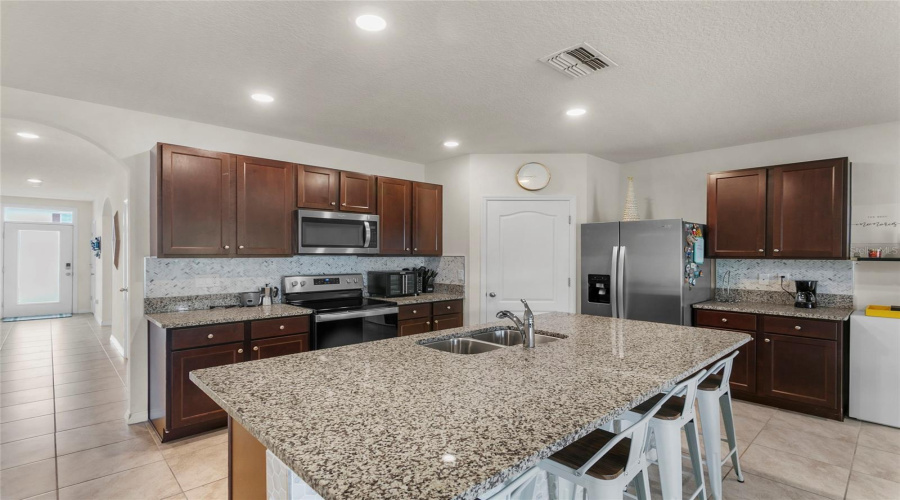 KISSIMMEE, Florida 34747, 4 Bedrooms Bedrooms, ,2 BathroomsBathrooms,Residential,For Sale,TUSCAN CYPRESS,0,MFRO6294760