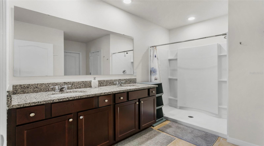 KISSIMMEE, Florida 34747, 4 Bedrooms Bedrooms, ,2 BathroomsBathrooms,Residential,For Sale,TUSCAN CYPRESS,0,MFRO6294760