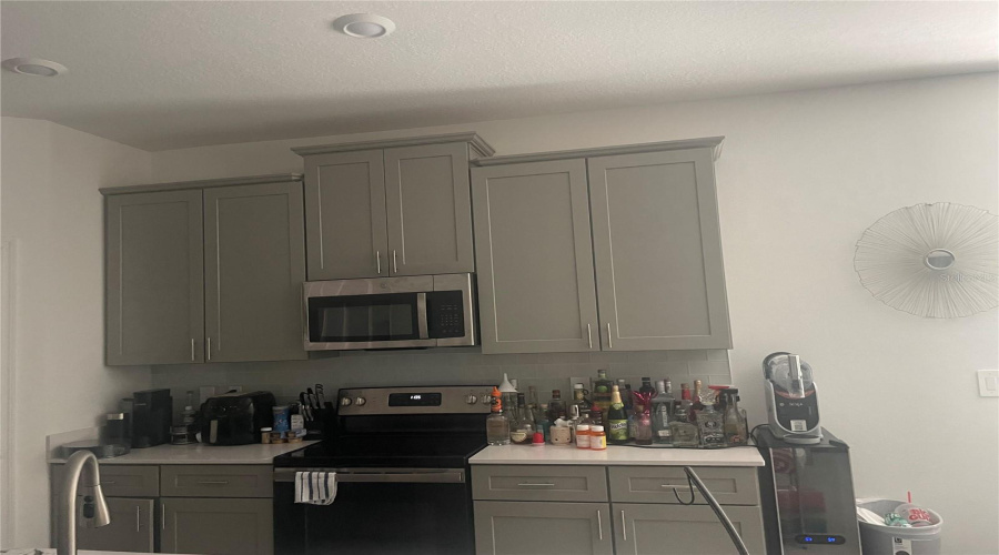 DAVENPORT, Florida 33837, 5 Bedrooms Bedrooms, ,3 BathroomsBathrooms,Residential,For Sale,CAMDEN,0,MFRS5130360