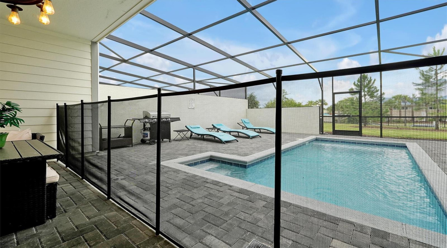 DAVENPORT, Florida 33897, 5 Bedrooms Bedrooms, ,4 BathroomsBathrooms,Residential,For Sale,PARADISE,0,MFRO6324999