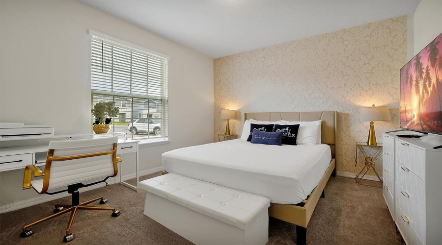 DAVENPORT, Florida 33897, 5 Bedrooms Bedrooms, ,4 BathroomsBathrooms,Residential,For Sale,PARADISE,0,MFRO6324999