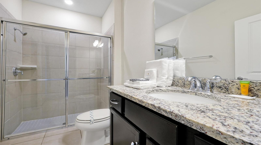 DAVENPORT, Florida 33897, 5 Bedrooms Bedrooms, ,4 BathroomsBathrooms,Residential,For Sale,PARADISE,0,MFRO6324999
